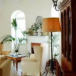 Sarah 4* Капри