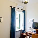 Sarah 4* Капри