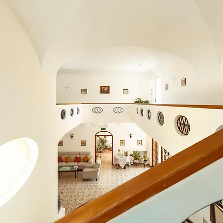 莎拉别墅酒店 4* 卡普里